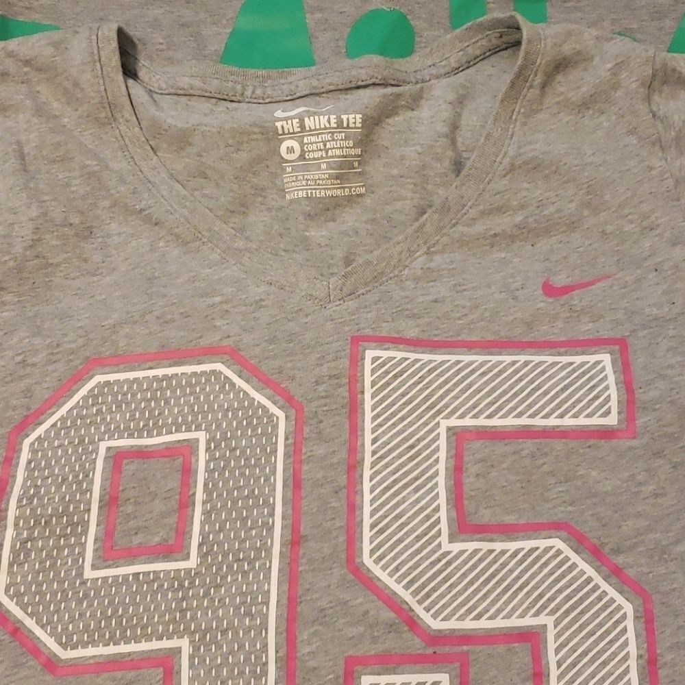 COPY - Bundle of 3 Nike tshirts - Picture 7 of 8